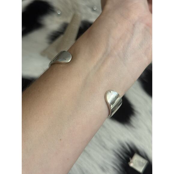 Native Turza Wells Andrew Shows Multistone Sterling Bear Cuff Bracelet Turquoise - Picture 15 of 16